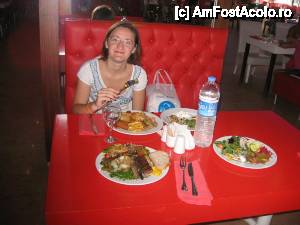 [P08] restaurantu comun » foto by premiumt*
 - 
<span class="allrVoted glyphicon glyphicon-heart hidden" id="av407934"></span>
<a class="m-l-10 hidden" id="sv407934" onclick="voting_Foto_DelVot(,407934,6106)" role="button">șterge vot <span class="glyphicon glyphicon-remove"></span></a>
<a id="v9407934" class=" c-red"  onclick="voting_Foto_SetVot(407934)" role="button"><span class="glyphicon glyphicon-heart-empty"></span> <b>LIKE</b> = Votează poza</a> <img class="hidden"  id="f407934W9" src="/imagini/loader.gif" border="0" /><span class="AjErrMes hidden" id="e407934ErM"></span>