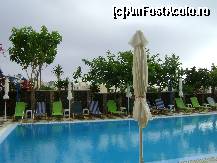[P03] piscina » foto by nico_leta
 - 
<span class="allrVoted glyphicon glyphicon-heart hidden" id="av86041"></span>
<a class="m-l-10 hidden" id="sv86041" onclick="voting_Foto_DelVot(,86041,6107)" role="button">șterge vot <span class="glyphicon glyphicon-remove"></span></a>
<a id="v986041" class=" c-red"  onclick="voting_Foto_SetVot(86041)" role="button"><span class="glyphicon glyphicon-heart-empty"></span> <b>LIKE</b> = Votează poza</a> <img class="hidden"  id="f86041W9" src="/imagini/loader.gif" border="0" /><span class="AjErrMes hidden" id="e86041ErM"></span>