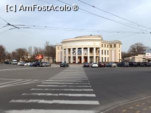 [P19] Tiraspol, Piața Teatrului, Teatrul de Stat de Dramă și Comedie „Nadejda Aronețkaia” » foto by mprofeanu
 - 
<span class="allrVoted glyphicon glyphicon-heart hidden" id="av1492658"></span>
<a class="m-l-10 hidden" id="sv1492658" onclick="voting_Foto_DelVot(,1492658,6113)" role="button">șterge vot <span class="glyphicon glyphicon-remove"></span></a>
<a id="v91492658" class=" c-red"  onclick="voting_Foto_SetVot(1492658)" role="button"><span class="glyphicon glyphicon-heart-empty"></span> <b>LIKE</b> = Votează poza</a> <img class="hidden"  id="f1492658W9" src="/imagini/loader.gif" border="0" /><span class="AjErrMes hidden" id="e1492658ErM"></span>