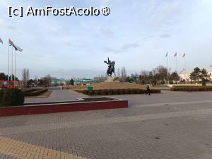 [P25] Tiraspol, Piața și Monumentul lui Suvorov, în fundal Parcul Ecaterina... » foto by mprofeanu
 - 
<span class="allrVoted glyphicon glyphicon-heart hidden" id="av1492664"></span>
<a class="m-l-10 hidden" id="sv1492664" onclick="voting_Foto_DelVot(,1492664,6113)" role="button">șterge vot <span class="glyphicon glyphicon-remove"></span></a>
<a id="v91492664" class=" c-red"  onclick="voting_Foto_SetVot(1492664)" role="button"><span class="glyphicon glyphicon-heart-empty"></span> <b>LIKE</b> = Votează poza</a> <img class="hidden"  id="f1492664W9" src="/imagini/loader.gif" border="0" /><span class="AjErrMes hidden" id="e1492664ErM"></span>