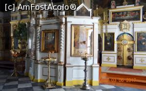 [P13] Altarul din partea dreapta<p> Catedrala Tighina » foto by profesor73
 - 
<span class="allrVoted glyphicon glyphicon-heart hidden" id="av947137"></span>
<a class="m-l-10 hidden" id="sv947137" onclick="voting_Foto_DelVot(,947137,6113)" role="button">șterge vot <span class="glyphicon glyphicon-remove"></span></a>
<a id="v9947137" class=" c-red"  onclick="voting_Foto_SetVot(947137)" role="button"><span class="glyphicon glyphicon-heart-empty"></span> <b>LIKE</b> = Votează poza</a> <img class="hidden"  id="f947137W9" src="/imagini/loader.gif" border="0" /><span class="AjErrMes hidden" id="e947137ErM"></span>