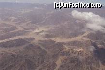 [P29] muntii Sinai din avion,la plecare » foto by vera77
 - 
<span class="allrVoted glyphicon glyphicon-heart hidden" id="av87423"></span>
<a class="m-l-10 hidden" id="sv87423" onclick="voting_Foto_DelVot(,87423,6122)" role="button">șterge vot <span class="glyphicon glyphicon-remove"></span></a>
<a id="v987423" class=" c-red"  onclick="voting_Foto_SetVot(87423)" role="button"><span class="glyphicon glyphicon-heart-empty"></span> <b>LIKE</b> = Votează poza</a> <img class="hidden"  id="f87423W9" src="/imagini/loader.gif" border="0" /><span class="AjErrMes hidden" id="e87423ErM"></span>