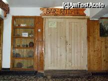 [P16] Restaurant Cabana Rarau - pe holul cabanei » foto by valimi
 - 
<span class="allrVoted glyphicon glyphicon-heart hidden" id="av156856"></span>
<a class="m-l-10 hidden" id="sv156856" onclick="voting_Foto_DelVot(,156856,6127)" role="button">șterge vot <span class="glyphicon glyphicon-remove"></span></a>
<a id="v9156856" class=" c-red"  onclick="voting_Foto_SetVot(156856)" role="button"><span class="glyphicon glyphicon-heart-empty"></span> <b>LIKE</b> = Votează poza</a> <img class="hidden"  id="f156856W9" src="/imagini/loader.gif" border="0" /><span class="AjErrMes hidden" id="e156856ErM"></span>