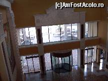 [P04] Intrarea in hotel . cladirea Sigma » foto by mihhha
 - 
<span class="allrVoted glyphicon glyphicon-heart hidden" id="av310248"></span>
<a class="m-l-10 hidden" id="sv310248" onclick="voting_Foto_DelVot(,310248,6139)" role="button">șterge vot <span class="glyphicon glyphicon-remove"></span></a>
<a id="v9310248" class=" c-red"  onclick="voting_Foto_SetVot(310248)" role="button"><span class="glyphicon glyphicon-heart-empty"></span> <b>LIKE</b> = Votează poza</a> <img class="hidden"  id="f310248W9" src="/imagini/loader.gif" border="0" /><span class="AjErrMes hidden" id="e310248ErM"></span>