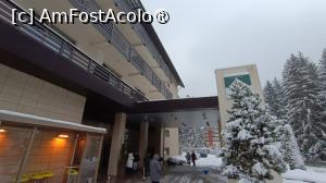 [P01] Hotel Clermont - intrarea principală (și incinta pentru fumători) » foto by Dragoș_MD
 - 
<span class="allrVoted glyphicon glyphicon-heart hidden" id="av1518805"></span>
<a class="m-l-10 hidden" id="sv1518805" onclick="voting_Foto_DelVot(,1518805,6148)" role="button">șterge vot <span class="glyphicon glyphicon-remove"></span></a>
<a id="v91518805" class=" c-red"  onclick="voting_Foto_SetVot(1518805)" role="button"><span class="glyphicon glyphicon-heart-empty"></span> <b>LIKE</b> = Votează poza</a> <img class="hidden"  id="f1518805W9" src="/imagini/loader.gif" border="0" /><span class="AjErrMes hidden" id="e1518805ErM"></span>