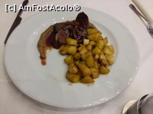 [P34] Clermont Hotel - restaurant / ei, asta a fost chiar de nota 11 - mușchi de cerb cu piure de castane și sos de frăguțe, cu mere și țelină » foto by Dragoș_MD
 - 
<span class="allrVoted glyphicon glyphicon-heart hidden" id="av813258"></span>
<a class="m-l-10 hidden" id="sv813258" onclick="voting_Foto_DelVot(,813258,6148)" role="button">șterge vot <span class="glyphicon glyphicon-remove"></span></a>
<a id="v9813258" class=" c-red"  onclick="voting_Foto_SetVot(813258)" role="button"><span class="glyphicon glyphicon-heart-empty"></span> <b>LIKE</b> = Votează poza</a> <img class="hidden"  id="f813258W9" src="/imagini/loader.gif" border="0" /><span class="AjErrMes hidden" id="e813258ErM"></span>