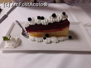 [P41] Clermont Hotel - restaurant / desert - înghețată de casă (?)  » foto by Dragoș_MD
 - 
<span class="allrVoted glyphicon glyphicon-heart hidden" id="av813265"></span>
<a class="m-l-10 hidden" id="sv813265" onclick="voting_Foto_DelVot(,813265,6148)" role="button">șterge vot <span class="glyphicon glyphicon-remove"></span></a>
<a id="v9813265" class=" c-red"  onclick="voting_Foto_SetVot(813265)" role="button"><span class="glyphicon glyphicon-heart-empty"></span> <b>LIKE</b> = Votează poza</a> <img class="hidden"  id="f813265W9" src="/imagini/loader.gif" border="0" /><span class="AjErrMes hidden" id="e813265ErM"></span>