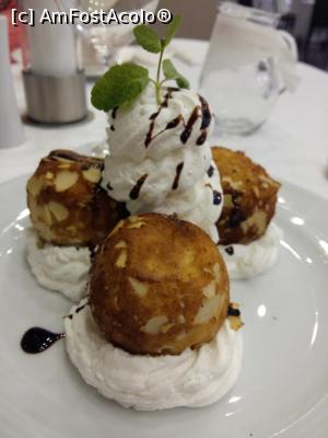 [P47] Clermont Hotel - restaurant / desert - înghețată prăjită » foto by Dragoș_MD
 - 
<span class="allrVoted glyphicon glyphicon-heart hidden" id="av813271"></span>
<a class="m-l-10 hidden" id="sv813271" onclick="voting_Foto_DelVot(,813271,6148)" role="button">șterge vot <span class="glyphicon glyphicon-remove"></span></a>
<a id="v9813271" class=" c-red"  onclick="voting_Foto_SetVot(813271)" role="button"><span class="glyphicon glyphicon-heart-empty"></span> <b>LIKE</b> = Votează poza</a> <img class="hidden"  id="f813271W9" src="/imagini/loader.gif" border="0" /><span class="AjErrMes hidden" id="e813271ErM"></span>