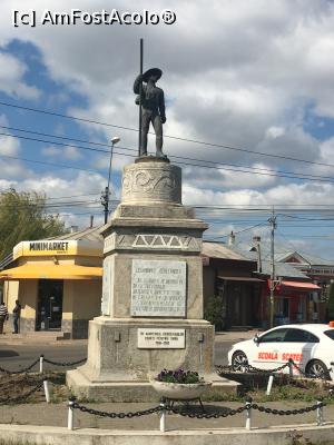 [P10] Statuia Cercetașului » foto by Yersinia Pestis
 - 
<span class="allrVoted glyphicon glyphicon-heart hidden" id="av960501"></span>
<a class="m-l-10 hidden" id="sv960501" onclick="voting_Foto_DelVot(,960501,6159)" role="button">șterge vot <span class="glyphicon glyphicon-remove"></span></a>
<a id="v9960501" class=" c-red"  onclick="voting_Foto_SetVot(960501)" role="button"><span class="glyphicon glyphicon-heart-empty"></span> <b>LIKE</b> = Votează poza</a> <img class="hidden"  id="f960501W9" src="/imagini/loader.gif" border="0" /><span class="AjErrMes hidden" id="e960501ErM"></span>