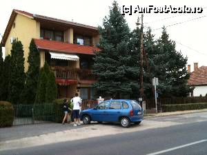 [P01] in fata pensiunii » foto by andr2eea
 - 
<span class="allrVoted glyphicon glyphicon-heart hidden" id="av445818"></span>
<a class="m-l-10 hidden" id="sv445818" onclick="voting_Foto_DelVot(,445818,6171)" role="button">șterge vot <span class="glyphicon glyphicon-remove"></span></a>
<a id="v9445818" class=" c-red"  onclick="voting_Foto_SetVot(445818)" role="button"><span class="glyphicon glyphicon-heart-empty"></span> <b>LIKE</b> = Votează poza</a> <img class="hidden"  id="f445818W9" src="/imagini/loader.gif" border="0" /><span class="AjErrMes hidden" id="e445818ErM"></span>