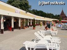 [P11] zona din incinta strandului unde sunt baruri, magazine si restaurante » foto by geosler
 - 
<span class="allrVoted glyphicon glyphicon-heart hidden" id="av279686"></span>
<a class="m-l-10 hidden" id="sv279686" onclick="voting_Foto_DelVot(,279686,6180)" role="button">șterge vot <span class="glyphicon glyphicon-remove"></span></a>
<a id="v9279686" class=" c-red"  onclick="voting_Foto_SetVot(279686)" role="button"><span class="glyphicon glyphicon-heart-empty"></span> <b>LIKE</b> = Votează poza</a> <img class="hidden"  id="f279686W9" src="/imagini/loader.gif" border="0" /><span class="AjErrMes hidden" id="e279686ErM"></span>