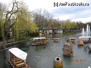 [P39] Adventure land vazut din Monorail » foto by bitnic
 - 
<span class="allrVoted glyphicon glyphicon-heart hidden" id="av415465"></span>
<a class="m-l-10 hidden" id="sv415465" onclick="voting_Foto_DelVot(,415465,6189)" role="button">șterge vot <span class="glyphicon glyphicon-remove"></span></a>
<a id="v9415465" class=" c-red"  onclick="voting_Foto_SetVot(415465)" role="button"><span class="glyphicon glyphicon-heart-empty"></span> <b>LIKE</b> = Votează poza</a> <img class="hidden"  id="f415465W9" src="/imagini/loader.gif" border="0" /><span class="AjErrMes hidden" id="e415465ErM"></span>