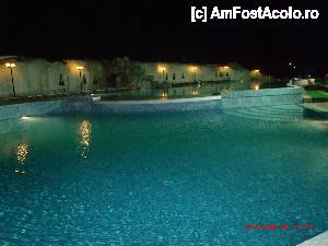[P12] piscina seara » foto by AURICULUM
 - 
<span class="allrVoted glyphicon glyphicon-heart hidden" id="av432411"></span>
<a class="m-l-10 hidden" id="sv432411" onclick="voting_Foto_DelVot(,432411,6195)" role="button">șterge vot <span class="glyphicon glyphicon-remove"></span></a>
<a id="v9432411" class=" c-red"  onclick="voting_Foto_SetVot(432411)" role="button"><span class="glyphicon glyphicon-heart-empty"></span> <b>LIKE</b> = Votează poza</a> <img class="hidden"  id="f432411W9" src="/imagini/loader.gif" border="0" /><span class="AjErrMes hidden" id="e432411ErM"></span>