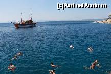 [P23] Baie langa micutza insula in forma de broasca testoasa, se vede si celalat vas care era identic cu cel pe care era noi si faceam poze, apa foarte calda desi eram in lard si era adanca » foto by mincos
 - 
<span class="allrVoted glyphicon glyphicon-heart hidden" id="av345376"></span>
<a class="m-l-10 hidden" id="sv345376" onclick="voting_Foto_DelVot(,345376,6205)" role="button">șterge vot <span class="glyphicon glyphicon-remove"></span></a>
<a id="v9345376" class=" c-red"  onclick="voting_Foto_SetVot(345376)" role="button"><span class="glyphicon glyphicon-heart-empty"></span> <b>LIKE</b> = Votează poza</a> <img class="hidden"  id="f345376W9" src="/imagini/loader.gif" border="0" /><span class="AjErrMes hidden" id="e345376ErM"></span>