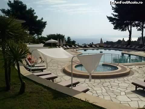 [P01] Piscina hotel Alkion » foto by crissy_kris
 - 
<span class="allrVoted glyphicon glyphicon-heart hidden" id="av616300"></span>
<a class="m-l-10 hidden" id="sv616300" onclick="voting_Foto_DelVot(,616300,6205)" role="button">șterge vot <span class="glyphicon glyphicon-remove"></span></a>
<a id="v9616300" class=" c-red"  onclick="voting_Foto_SetVot(616300)" role="button"><span class="glyphicon glyphicon-heart-empty"></span> <b>LIKE</b> = Votează poza</a> <img class="hidden"  id="f616300W9" src="/imagini/loader.gif" border="0" /><span class="AjErrMes hidden" id="e616300ErM"></span>