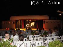 [P18] Teatrul de vara unde in fiecare seara se organizau spectacole de divertisment. » foto by BOGDAN DSN
 - 
<span class="allrVoted glyphicon glyphicon-heart hidden" id="av90056"></span>
<a class="m-l-10 hidden" id="sv90056" onclick="voting_Foto_DelVot(,90056,6217)" role="button">șterge vot <span class="glyphicon glyphicon-remove"></span></a>
<a id="v990056" class=" c-red"  onclick="voting_Foto_SetVot(90056)" role="button"><span class="glyphicon glyphicon-heart-empty"></span> <b>LIKE</b> = Votează poza</a> <img class="hidden"  id="f90056W9" src="/imagini/loader.gif" border="0" /><span class="AjErrMes hidden" id="e90056ErM"></span>