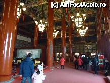 [P06] Interior dintr-una din portile Orasului Interzis,grupul din imagine viziona o inregistrare cu parada militara.. » foto by station5*
 - 
<span class="allrVoted glyphicon glyphicon-heart hidden" id="av292655"></span>
<a class="m-l-10 hidden" id="sv292655" onclick="voting_Foto_DelVot(,292655,6234)" role="button">șterge vot <span class="glyphicon glyphicon-remove"></span></a>
<a id="v9292655" class=" c-red"  onclick="voting_Foto_SetVot(292655)" role="button"><span class="glyphicon glyphicon-heart-empty"></span> <b>LIKE</b> = Votează poza</a> <img class="hidden"  id="f292655W9" src="/imagini/loader.gif" border="0" /><span class="AjErrMes hidden" id="e292655ErM"></span>
