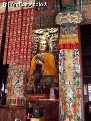 [P21] Beijing, Templul Lama, statuia profesorului buddhist tibetan Tsongkhapa, detaliu » foto by mprofeanu
 - 
<span class="allrVoted glyphicon glyphicon-heart hidden" id="av831285"></span>
<a class="m-l-10 hidden" id="sv831285" onclick="voting_Foto_DelVot(,831285,6234)" role="button">șterge vot <span class="glyphicon glyphicon-remove"></span></a>
<a id="v9831285" class=" c-red"  onclick="voting_Foto_SetVot(831285)" role="button"><span class="glyphicon glyphicon-heart-empty"></span> <b>LIKE</b> = Votează poza</a> <img class="hidden"  id="f831285W9" src="/imagini/loader.gif" border="0" /><span class="AjErrMes hidden" id="e831285ErM"></span>
