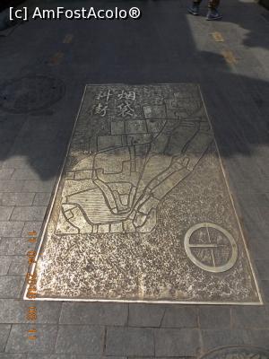 [P73] Beijing, Hutongul Yandai Xiejie își are harta și pe alee » foto by mprofeanu
 - 
<span class="allrVoted glyphicon glyphicon-heart hidden" id="av831337"></span>
<a class="m-l-10 hidden" id="sv831337" onclick="voting_Foto_DelVot(,831337,6234)" role="button">șterge vot <span class="glyphicon glyphicon-remove"></span></a>
<a id="v9831337" class=" c-red"  onclick="voting_Foto_SetVot(831337)" role="button"><span class="glyphicon glyphicon-heart-empty"></span> <b>LIKE</b> = Votează poza</a> <img class="hidden"  id="f831337W9" src="/imagini/loader.gif" border="0" /><span class="AjErrMes hidden" id="e831337ErM"></span>
