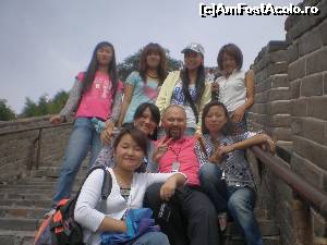 [P11] poza de grup pe Marele Zid Chinezesc » foto by robert
 - 
<span class="allrVoted glyphicon glyphicon-heart hidden" id="av628966"></span>
<a class="m-l-10 hidden" id="sv628966" onclick="voting_Foto_DelVot(,628966,6234)" role="button">șterge vot <span class="glyphicon glyphicon-remove"></span></a>
<a id="v9628966" class=" c-red"  onclick="voting_Foto_SetVot(628966)" role="button"><span class="glyphicon glyphicon-heart-empty"></span> <b>LIKE</b> = Votează poza</a> <img class="hidden"  id="f628966W9" src="/imagini/loader.gif" border="0" /><span class="AjErrMes hidden" id="e628966ErM"></span>
