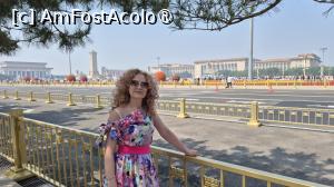 [P01] Pentru a vizita Piata Tiananmen este necesara o rezervare, chiar daca nu se plateste intrarea, insa pentru a intra in Orasul interzis se cumpara biletele in avans cu cel putin 7 zile. Am ales site-ul Trip.com, pentru rezervari, pentru care am platit 16 euro/persoana, varianta aleasa fiind cea fara ghid. » foto by geani anto
 - 
<span class="allrVoted glyphicon glyphicon-heart hidden" id="av1486773"></span>
<a class="m-l-10 hidden" id="sv1486773" onclick="voting_Foto_DelVot(,1486773,6234)" role="button">șterge vot <span class="glyphicon glyphicon-remove"></span></a>
<a id="v91486773" class=" c-red"  onclick="voting_Foto_SetVot(1486773)" role="button"><span class="glyphicon glyphicon-heart-empty"></span> <b>LIKE</b> = Votează poza</a> <img class="hidden"  id="f1486773W9" src="/imagini/loader.gif" border="0" /><span class="AjErrMes hidden" id="e1486773ErM"></span>