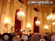 [P09] La concert in Palatul Auersperg » foto by vali_tulcea
 - 
<span class="allrVoted glyphicon glyphicon-heart hidden" id="av91994"></span>
<a class="m-l-10 hidden" id="sv91994" onclick="voting_Foto_DelVot(,91994,6260)" role="button">șterge vot <span class="glyphicon glyphicon-remove"></span></a>
<a id="v991994" class=" c-red"  onclick="voting_Foto_SetVot(91994)" role="button"><span class="glyphicon glyphicon-heart-empty"></span> <b>LIKE</b> = Votează poza</a> <img class="hidden"  id="f91994W9" src="/imagini/loader.gif" border="0" /><span class="AjErrMes hidden" id="e91994ErM"></span>
