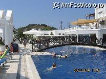 [P04] Piscina hotelului » foto by valeriu
 - 
<span class="allrVoted glyphicon glyphicon-heart hidden" id="av92200"></span>
<a class="m-l-10 hidden" id="sv92200" onclick="voting_Foto_DelVot(,92200,6269)" role="button">șterge vot <span class="glyphicon glyphicon-remove"></span></a>
<a id="v992200" class=" c-red"  onclick="voting_Foto_SetVot(92200)" role="button"><span class="glyphicon glyphicon-heart-empty"></span> <b>LIKE</b> = Votează poza</a> <img class="hidden"  id="f92200W9" src="/imagini/loader.gif" border="0" /><span class="AjErrMes hidden" id="e92200ErM"></span>