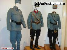 [P09] Muzeul Memorial Aurel Lazăr - expoziţie temporară de uniforme militare, puse la dispoziţie de Muzeul Militar Oradea. » foto by creivean
 - 
<span class="allrVoted glyphicon glyphicon-heart hidden" id="av94008"></span>
<a class="m-l-10 hidden" id="sv94008" onclick="voting_Foto_DelVot(,94008,6275)" role="button">șterge vot <span class="glyphicon glyphicon-remove"></span></a>
<a id="v994008" class=" c-red"  onclick="voting_Foto_SetVot(94008)" role="button"><span class="glyphicon glyphicon-heart-empty"></span> <b>LIKE</b> = Votează poza</a> <img class="hidden"  id="f94008W9" src="/imagini/loader.gif" border="0" /><span class="AjErrMes hidden" id="e94008ErM"></span>