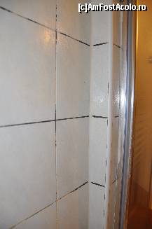 [P08] mucegaiul din cabina de dus » foto by audit_slobozia
 - 
<span class="allrVoted glyphicon glyphicon-heart hidden" id="av448323"></span>
<a class="m-l-10 hidden" id="sv448323" onclick="voting_Foto_DelVot(,448323,6289)" role="button">șterge vot <span class="glyphicon glyphicon-remove"></span></a>
<a id="v9448323" class=" c-red"  onclick="voting_Foto_SetVot(448323)" role="button"><span class="glyphicon glyphicon-heart-empty"></span> <b>LIKE</b> = Votează poza</a> <img class="hidden"  id="f448323W9" src="/imagini/loader.gif" border="0" /><span class="AjErrMes hidden" id="e448323ErM"></span>