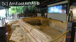 [P21] Artisan Garden, locul excavatiilor recente si panourile interactive cu explicatii.  » foto by mecut
 - 
<span class="allrVoted glyphicon glyphicon-heart hidden" id="av1141291"></span>
<a class="m-l-10 hidden" id="sv1141291" onclick="voting_Foto_DelVot(,1141291,6314)" role="button">șterge vot <span class="glyphicon glyphicon-remove"></span></a>
<a id="v91141291" class=" c-red"  onclick="voting_Foto_SetVot(1141291)" role="button"><span class="glyphicon glyphicon-heart-empty"></span> <b>LIKE</b> = Votează poza</a> <img class="hidden"  id="f1141291W9" src="/imagini/loader.gif" border="0" /><span class="AjErrMes hidden" id="e1141291ErM"></span>