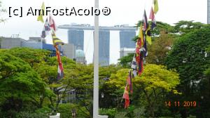 [P04] Marina Sands Bay, un zoom printre copacii din Fort Canning.  » foto by mecut
 - 
<span class="allrVoted glyphicon glyphicon-heart hidden" id="av1141274"></span>
<a class="m-l-10 hidden" id="sv1141274" onclick="voting_Foto_DelVot(,1141274,6314)" role="button">șterge vot <span class="glyphicon glyphicon-remove"></span></a>
<a id="v91141274" class=" c-red"  onclick="voting_Foto_SetVot(1141274)" role="button"><span class="glyphicon glyphicon-heart-empty"></span> <b>LIKE</b> = Votează poza</a> <img class="hidden"  id="f1141274W9" src="/imagini/loader.gif" border="0" /><span class="AjErrMes hidden" id="e1141274ErM"></span>
