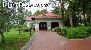 [P07] Raffles House, privita din lateral de pe alee.  » foto by mecut
 - 
<span class="allrVoted glyphicon glyphicon-heart hidden" id="av1141277"></span>
<a class="m-l-10 hidden" id="sv1141277" onclick="voting_Foto_DelVot(,1141277,6314)" role="button">șterge vot <span class="glyphicon glyphicon-remove"></span></a>
<a id="v91141277" class=" c-red"  onclick="voting_Foto_SetVot(1141277)" role="button"><span class="glyphicon glyphicon-heart-empty"></span> <b>LIKE</b> = Votează poza</a> <img class="hidden"  id="f1141277W9" src="/imagini/loader.gif" border="0" /><span class="AjErrMes hidden" id="e1141277ErM"></span>