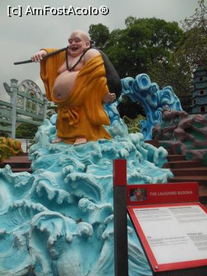 [P08] Haw Par Villa - The Laughing Buddha » foto by r-Uca
 - 
<span class="allrVoted glyphicon glyphicon-heart hidden" id="av972506"></span>
<a class="m-l-10 hidden" id="sv972506" onclick="voting_Foto_DelVot(,972506,6314)" role="button">șterge vot <span class="glyphicon glyphicon-remove"></span></a>
<a id="v9972506" class=" c-red"  onclick="voting_Foto_SetVot(972506)" role="button"><span class="glyphicon glyphicon-heart-empty"></span> <b>LIKE</b> = Votează poza</a> <img class="hidden"  id="f972506W9" src="/imagini/loader.gif" border="0" /><span class="AjErrMes hidden" id="e972506ErM"></span>