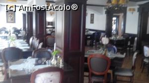 [P10] Restaurantul » foto by dorgo
 - 
<span class="allrVoted glyphicon glyphicon-heart hidden" id="av1140176"></span>
<a class="m-l-10 hidden" id="sv1140176" onclick="voting_Foto_DelVot(,1140176,6324)" role="button">șterge vot <span class="glyphicon glyphicon-remove"></span></a>
<a id="v91140176" class=" c-red"  onclick="voting_Foto_SetVot(1140176)" role="button"><span class="glyphicon glyphicon-heart-empty"></span> <b>LIKE</b> = Votează poza</a> <img class="hidden"  id="f1140176W9" src="/imagini/loader.gif" border="0" /><span class="AjErrMes hidden" id="e1140176ErM"></span>