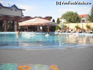[P02] piscina » foto by mada21
 - 
<span class="allrVoted glyphicon glyphicon-heart hidden" id="av537295"></span>
<a class="m-l-10 hidden" id="sv537295" onclick="voting_Foto_DelVot(,537295,6325)" role="button">șterge vot <span class="glyphicon glyphicon-remove"></span></a>
<a id="v9537295" class=" c-red"  onclick="voting_Foto_SetVot(537295)" role="button"><span class="glyphicon glyphicon-heart-empty"></span> <b>LIKE</b> = Votează poza</a> <img class="hidden"  id="f537295W9" src="/imagini/loader.gif" border="0" /><span class="AjErrMes hidden" id="e537295ErM"></span>