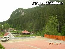 [P01] Parcarea aferenta Hotelului Lacu Rosu » foto by mcosmin
 - 
<span class="allrVoted glyphicon glyphicon-heart hidden" id="av221030"></span>
<a class="m-l-10 hidden" id="sv221030" onclick="voting_Foto_DelVot(,221030,6333)" role="button">șterge vot <span class="glyphicon glyphicon-remove"></span></a>
<a id="v9221030" class=" c-red"  onclick="voting_Foto_SetVot(221030)" role="button"><span class="glyphicon glyphicon-heart-empty"></span> <b>LIKE</b> = Votează poza</a> <img class="hidden"  id="f221030W9" src="/imagini/loader.gif" border="0" /><span class="AjErrMes hidden" id="e221030ErM"></span>