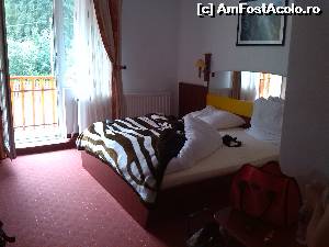 [P07] Camera hotel » foto by marian68
 - 
<span class="allrVoted glyphicon glyphicon-heart hidden" id="av551624"></span>
<a class="m-l-10 hidden" id="sv551624" onclick="voting_Foto_DelVot(,551624,6333)" role="button">șterge vot <span class="glyphicon glyphicon-remove"></span></a>
<a id="v9551624" class=" c-red"  onclick="voting_Foto_SetVot(551624)" role="button"><span class="glyphicon glyphicon-heart-empty"></span> <b>LIKE</b> = Votează poza</a> <img class="hidden"  id="f551624W9" src="/imagini/loader.gif" border="0" /><span class="AjErrMes hidden" id="e551624ErM"></span>