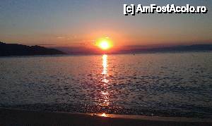 [P03] Apus de soare vazut de la Limenas Thasos Grecia. » foto by traian.leuca †
 - 
<span class="allrVoted glyphicon glyphicon-heart hidden" id="av394160"></span>
<a class="m-l-10 hidden" id="sv394160" onclick="voting_Foto_DelVot(,394160,6346)" role="button">șterge vot <span class="glyphicon glyphicon-remove"></span></a>
<a id="v9394160" class=" c-red"  onclick="voting_Foto_SetVot(394160)" role="button"><span class="glyphicon glyphicon-heart-empty"></span> <b>LIKE</b> = Votează poza</a> <img class="hidden"  id="f394160W9" src="/imagini/loader.gif" border="0" /><span class="AjErrMes hidden" id="e394160ErM"></span>