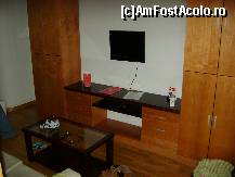 [P05] Foto living-am surprins doar partea cu LCD-ul, cam micut pentru locul unde este amplasat. » foto by divio*
 - 
<span class="allrVoted glyphicon glyphicon-heart hidden" id="av96537"></span>
<a class="m-l-10 hidden" id="sv96537" onclick="voting_Foto_DelVot(,96537,6347)" role="button">șterge vot <span class="glyphicon glyphicon-remove"></span></a>
<a id="v996537" class=" c-red"  onclick="voting_Foto_SetVot(96537)" role="button"><span class="glyphicon glyphicon-heart-empty"></span> <b>LIKE</b> = Votează poza</a> <img class="hidden"  id="f96537W9" src="/imagini/loader.gif" border="0" /><span class="AjErrMes hidden" id="e96537ErM"></span>