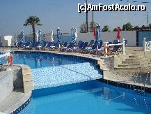 [P07] Un alt colt al piscinelor; aici se da drumul apei sa curga, transformand locul intr-un fel de cascada dar folosit mai mult pe post de tobogan pt. cei mari si nu numai » foto by ileanaxperta*
 - 
<span class="allrVoted glyphicon glyphicon-heart hidden" id="av96885"></span>
<a class="m-l-10 hidden" id="sv96885" onclick="voting_Foto_DelVot(,96885,6365)" role="button">șterge vot <span class="glyphicon glyphicon-remove"></span></a>
<a id="v996885" class=" c-red"  onclick="voting_Foto_SetVot(96885)" role="button"><span class="glyphicon glyphicon-heart-empty"></span> <b>LIKE</b> = Votează poza</a> <img class="hidden"  id="f96885W9" src="/imagini/loader.gif" border="0" /><span class="AjErrMes hidden" id="e96885ErM"></span>