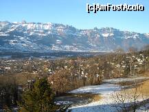 [P13] Liechtenstein - Vaduz - Panoramă de la Castel. » foto by popescu.borsa*
 - 
<span class="allrVoted glyphicon glyphicon-heart hidden" id="av179629"></span>
<a class="m-l-10 hidden" id="sv179629" onclick="voting_Foto_DelVot(,179629,6372)" role="button">șterge vot <span class="glyphicon glyphicon-remove"></span></a>
<a id="v9179629" class=" c-red"  onclick="voting_Foto_SetVot(179629)" role="button"><span class="glyphicon glyphicon-heart-empty"></span> <b>LIKE</b> = Votează poza</a> <img class="hidden"  id="f179629W9" src="/imagini/loader.gif" border="0" /><span class="AjErrMes hidden" id="e179629ErM"></span>