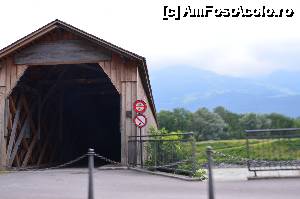 [P01] Vaduz, Liechtenstein. Old Rin Bridge, podul de lemn peste Rin » foto by unq
 - 
<span class="allrVoted glyphicon glyphicon-heart hidden" id="av479116"></span>
<a class="m-l-10 hidden" id="sv479116" onclick="voting_Foto_DelVot(,479116,6372)" role="button">șterge vot <span class="glyphicon glyphicon-remove"></span></a>
<a id="v9479116" class=" c-red"  onclick="voting_Foto_SetVot(479116)" role="button"><span class="glyphicon glyphicon-heart-empty"></span> <b>LIKE</b> = Votează poza</a> <img class="hidden"  id="f479116W9" src="/imagini/loader.gif" border="0" /><span class="AjErrMes hidden" id="e479116ErM"></span>
