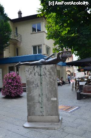 [P16] Vaduz, Liechtenstein. Pietonalul central, Phoenix, Doris Buhler, 1970 » foto by unq
 - 
<span class="allrVoted glyphicon glyphicon-heart hidden" id="av479131"></span>
<a class="m-l-10 hidden" id="sv479131" onclick="voting_Foto_DelVot(,479131,6372)" role="button">șterge vot <span class="glyphicon glyphicon-remove"></span></a>
<a id="v9479131" class=" c-red"  onclick="voting_Foto_SetVot(479131)" role="button"><span class="glyphicon glyphicon-heart-empty"></span> <b>LIKE</b> = Votează poza</a> <img class="hidden"  id="f479131W9" src="/imagini/loader.gif" border="0" /><span class="AjErrMes hidden" id="e479131ErM"></span>