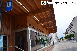[P07] Vaduz, Liechtenstein. Pietonalul central, Centrul de informare pentru turiști » foto by unq
 - 
<span class="allrVoted glyphicon glyphicon-heart hidden" id="av479122"></span>
<a class="m-l-10 hidden" id="sv479122" onclick="voting_Foto_DelVot(,479122,6372)" role="button">șterge vot <span class="glyphicon glyphicon-remove"></span></a>
<a id="v9479122" class=" c-red"  onclick="voting_Foto_SetVot(479122)" role="button"><span class="glyphicon glyphicon-heart-empty"></span> <b>LIKE</b> = Votează poza</a> <img class="hidden"  id="f479122W9" src="/imagini/loader.gif" border="0" /><span class="AjErrMes hidden" id="e479122ErM"></span>