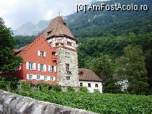 [P19] Red House este cea mai veche cladire din Vaduz. » foto by BOGDAN DSN
 - 
<span class="allrVoted glyphicon glyphicon-heart hidden" id="av97043"></span>
<a class="m-l-10 hidden" id="sv97043" onclick="voting_Foto_DelVot(,97043,6372)" role="button">șterge vot <span class="glyphicon glyphicon-remove"></span></a>
<a id="v997043" class=" c-red"  onclick="voting_Foto_SetVot(97043)" role="button"><span class="glyphicon glyphicon-heart-empty"></span> <b>LIKE</b> = Votează poza</a> <img class="hidden"  id="f97043W9" src="/imagini/loader.gif" border="0" /><span class="AjErrMes hidden" id="e97043ErM"></span>