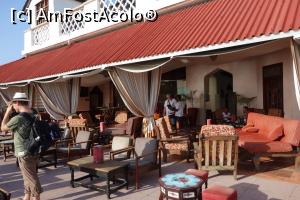 [P20] Terasa barului House of Africa » foto by Lila Mo
 - 
<span class="allrVoted glyphicon glyphicon-heart hidden" id="av727005"></span>
<a class="m-l-10 hidden" id="sv727005" onclick="voting_Foto_DelVot(,727005,6379)" role="button">șterge vot <span class="glyphicon glyphicon-remove"></span></a>
<a id="v9727005" class=" c-red"  onclick="voting_Foto_SetVot(727005)" role="button"><span class="glyphicon glyphicon-heart-empty"></span> <b>LIKE</b> = Votează poza</a> <img class="hidden"  id="f727005W9" src="/imagini/loader.gif" border="0" /><span class="AjErrMes hidden" id="e727005ErM"></span>