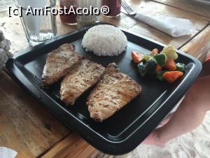 [P34] Pranzul nostru de langa restaurantul The Rock care era prea turistic si prea scump » foto by trav3licious
 - 
<span class="allrVoted glyphicon glyphicon-heart hidden" id="av825614"></span>
<a class="m-l-10 hidden" id="sv825614" onclick="voting_Foto_DelVot(,825614,6379)" role="button">șterge vot <span class="glyphicon glyphicon-remove"></span></a>
<a id="v9825614" class=" c-red"  onclick="voting_Foto_SetVot(825614)" role="button"><span class="glyphicon glyphicon-heart-empty"></span> <b>LIKE</b> = Votează poza</a> <img class="hidden"  id="f825614W9" src="/imagini/loader.gif" border="0" /><span class="AjErrMes hidden" id="e825614ErM"></span>