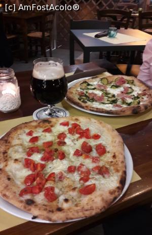 [P27] Am ales două pizza cu ingrediente puține... și bere neagră.  » foto by BOGDAN DSN
 - 
<span class="allrVoted glyphicon glyphicon-heart hidden" id="av925971"></span>
<a class="m-l-10 hidden" id="sv925971" onclick="voting_Foto_DelVot(,925971,6384)" role="button">șterge vot <span class="glyphicon glyphicon-remove"></span></a>
<a id="v9925971" class=" c-red"  onclick="voting_Foto_SetVot(925971)" role="button"><span class="glyphicon glyphicon-heart-empty"></span> <b>LIKE</b> = Votează poza</a> <img class="hidden"  id="f925971W9" src="/imagini/loader.gif" border="0" /><span class="AjErrMes hidden" id="e925971ErM"></span>