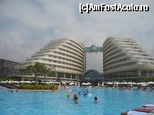 [P14] Hotelul Miracle intr-o zi obisnuita din sezon. Noi am avut camera in corpul din stanga. » foto by amota
 - 
<span class="allrVoted glyphicon glyphicon-heart hidden" id="av167526"></span>
<a class="m-l-10 hidden" id="sv167526" onclick="voting_Foto_DelVot(,167526,6437)" role="button">șterge vot <span class="glyphicon glyphicon-remove"></span></a>
<a id="v9167526" class=" c-red"  onclick="voting_Foto_SetVot(167526)" role="button"><span class="glyphicon glyphicon-heart-empty"></span> <b>LIKE</b> = Votează poza</a> <img class="hidden"  id="f167526W9" src="/imagini/loader.gif" border="0" /><span class="AjErrMes hidden" id="e167526ErM"></span>