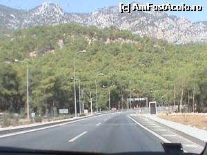 [P35] Cu mașina la Marea Mediterană - din Beldibi spre Antalya » foto by nicole33
 - 
<span class="allrVoted glyphicon glyphicon-heart hidden" id="av496564"></span>
<a class="m-l-10 hidden" id="sv496564" onclick="voting_Foto_DelVot(,496564,6437)" role="button">șterge vot <span class="glyphicon glyphicon-remove"></span></a>
<a id="v9496564" class=" c-red"  onclick="voting_Foto_SetVot(496564)" role="button"><span class="glyphicon glyphicon-heart-empty"></span> <b>LIKE</b> = Votează poza</a> <img class="hidden"  id="f496564W9" src="/imagini/loader.gif" border="0" /><span class="AjErrMes hidden" id="e496564ErM"></span>